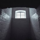 Cárcel para hombre que abusaba de su hijo de 4 años en Colombia