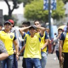 Los hinchas de la Tri vieron con desilusión la derrota de Ecuador.