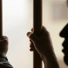 El sospechoso fue detenido pocas horas después de denunciado el delito.