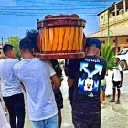 En redes sociales circularon imágenes del sepelio de Marcel Mideros.