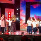 la Teletón por la vida 2022, abrió con la participación de la cantante colombiana Fanny Lu