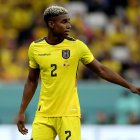 El zaguero Félix Torres fue titular en los tres partidos que Ecuador disputó en el Mundial de Catar.