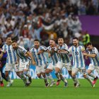 La selección de Argentina utilizará el mismo uniforme con el que venció en los dos últimos partidos a Países Bajos y Croacia.
