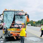 El transporte cubría la ruta Vinces - Guayaquil cuando ocurrió el accidente. No se reportan fallecidos.