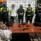 Uno de los detenidos es menor de edad. El otro registra antecedentes penales.