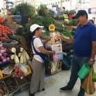 Rosita Mocha no quiere dejar perder la tradición de entregar calendarios a sus clientes, como una forma de agradecer su fidelidad.
