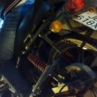 Tras el ataque, el ciudadano extranjero se viró con la moto en la que andaba.