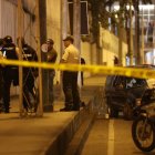 Tres personas fueron baleadas en la avenida del Bombero