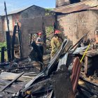 La residencia y pertenencias de la familia quedaron en cenizas y escombros.