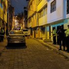 El hombre estaba con amigos cuando fue interceptado por sus atacantes.