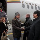 Lasso tras su llegada al Foro Económico Mundial, en Suiza.