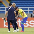 El defensa brasileño Weverton sufrió una fractura en el tobillo derecho durante el  duelo ante Perú