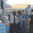 Comerciantes no podían contener las lágrimas al ver como quedaron sus locales y la mercadería que allí guardaban.