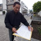 El expolicía ha acudido a la Defensoría del Pueblo para que lo ayuden con asesoría legal.