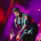 El cantante y compositor español en su gira Likes y Cicatrices.