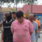 Los sospechosos fueron presentados en el Cuartel Modelo. Los capturaron cerca del lugar del suceso.