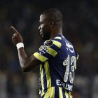 El goleador Enner Valencia fue ovacionado por los hinchas del Fenerbahce turco en la victoria sobre el Kasimpasa.