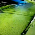 Este 31 de enero varios panfletos aparecieron en los portones de algunas residencias de la zona. Vecinos están pensando mudarse de hogar.