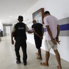 Los adolescentes  estaban dentro del domicilio donde encuentran a la víctima, pero dos involucrados más huyeron.