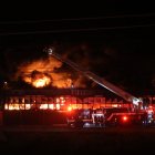 Las llamas se podían ver desde zonas lejanas, e incluso desde ciertos sectores de Guayaquil.