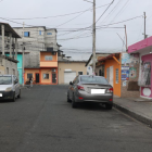 El padre de una de las víctimas intentó socorrer a su hijo, lo subió a su auto, pero terminó estrellado, a dos cuadras.