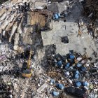 En Turquía, donde tuvieron su epicentro los temblores de magnitud 7,7 y 7,6, el recuento oficial habla ya de 3.549 muertos y 22.000 heridos.