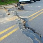 Alarma entre moradores de Alausí por grieta en la Panamericana