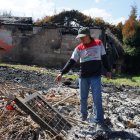 El afectado muestra la zona quemada tras el flagelo.