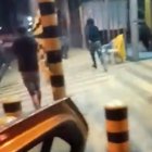 Los sicarios grabaron desde el momento en que llegaron en un auto, se bajaron, dispararon, persiguieron a su víctima y la mataron.