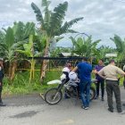 El cuerpo de una mujer fue hallado en una zanja, cerca de una bananera.