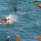 Cerrada disputa tuvo David Farinango (arriba) con Juan Alcívar. Ganó el primero por puesta de mano.