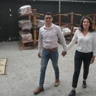 Esta pareja se dedica a tratar fallecidos antes de los sepelios.