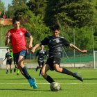 Alessandro Reyes Espinoza tiene 16 años y juega en el Lesmo de la serie C.