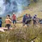 Los comuneros se oponen a la recolección de las muestras porque les contaminarían las fuentes de agua.