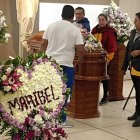 Los restos de la enfermera fueron sepultados en medio de una serie de preguntas de sus allegados.