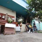 La joven fallecida no tiene dónde ser enterrada.