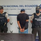 El adolescente tiene 16 años. Otros dos implicados huyeron del lugar.