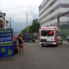 La víctima tenía varios días internado y quedó herido un familiar y el policía que hacía de custodio.