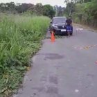 Una pareja de esposos que circulaba en una moto la que vio el cuerpo.