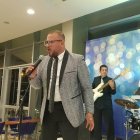 Adolfo Olivares es más conocido como El Ciclón de la salsa, aunque no quiere que se lo encasille en un solo ritmo.