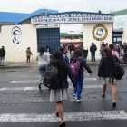 Colegios del sur de la  Capital en los ultimos dias han venido sufriendo casos de abusos delincuencia, y drogas los padres de familia y representantes secundarios se encuentran alarmados  Quito 13 de Marzo de 2023 Agencia(ag-extra ag-expreso-ag-quito) Gustavo Guaman