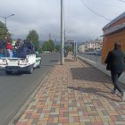 Como ganado llevan a la ‘pípol’, quienes en cada flete deben pagar 50 centavitos de infelicidad financiera.