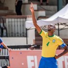 La 'canarihna' de fútbol playa le pegó un baile a Ecuador.