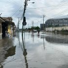 La ciudadela 9 de Octubre, hasta las 07:30 del domingo, estaba bajo más de 30 centímetros de agua.