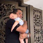 El hombre, de 44 años, comenta a EXTRA cómo logró salvar a su esposa y a su hija de 8 meses de los escombros de una casa colapsada.