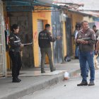 En la cooperativa Guayas y Quil, en el Guasmo, asesinaron a un hombre la mañana de este sábado.