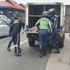 Fue atropellado por una motorizado. El señor cruzaba la calle para embarcarse en una unidad de la Metrovía.