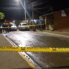 Una de las víctimas quedó entre los matorrales, el otro charlaba con los panas cuando a bala callaron el diálogo.