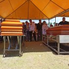 Allegados despidieron a Isabel e Ivanova en el cementerio Jardín del Paraíso.