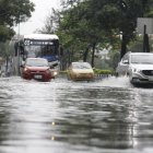 La lluvia registrada desde las 4:00 de este 27 de marzo aproximadamente, vino acompañado de truenos y relámpagos. La Alborada, entre las afectadas.